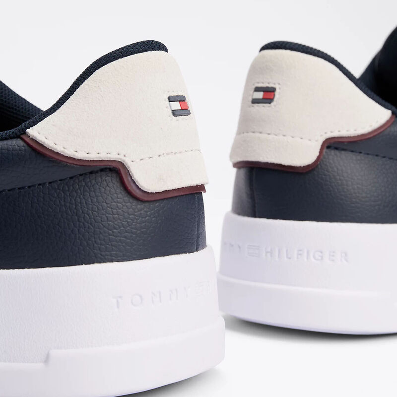 Tommy Hilfiger Essential Court Leather Detail Sneaker image number 3